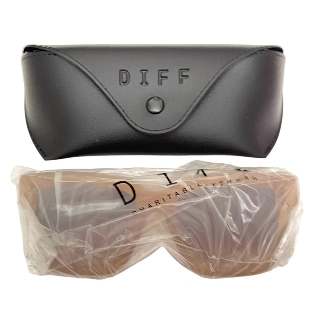 DIFF Austen Polarized Sunglasses Dusty Ginger Frame Brown Gradient Lens NWT